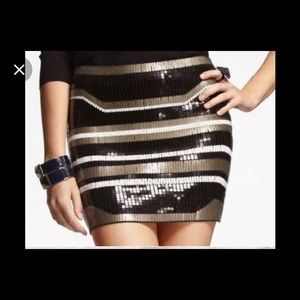 🌻Express sequin skirt